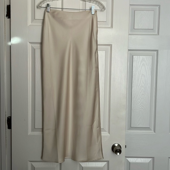 Pretty Lavish Cream Breya Midaxi Satin Skirt 2
